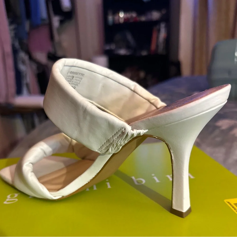 Vince Camuto Brisette Sandal used in good condition only bottoms show any wear - Picture 8 of 16